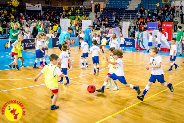 Finał imprezy „Przedszkoliada Tour 2018” z udziałem marszałka województwa Olgierda Geblewicza - fot. Przedszkoliada.pl 