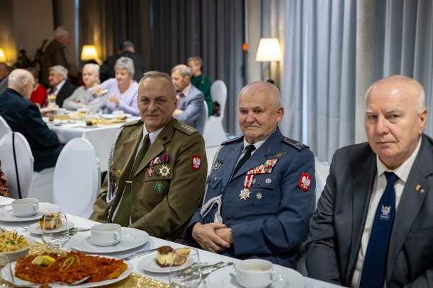 Przedstawiciele środowisk kombatanckich